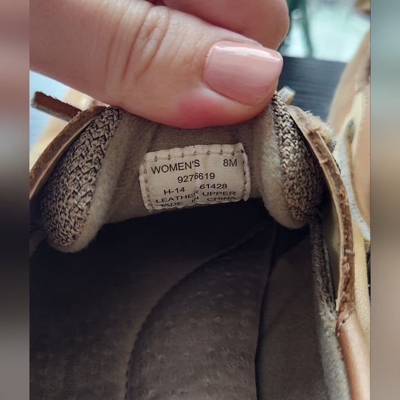 Women’s tan Sperry's (8) - Picture 4 of 6